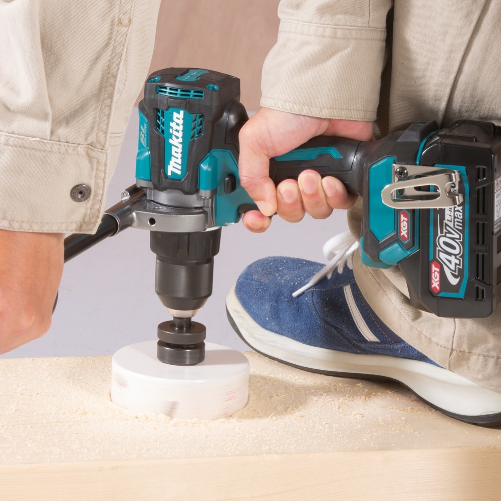 Makita akumulatorska bušilica-odvijač XGT DF001GD201 (40Vmax, Li-ion, 2x2.5Ah) brushless motor