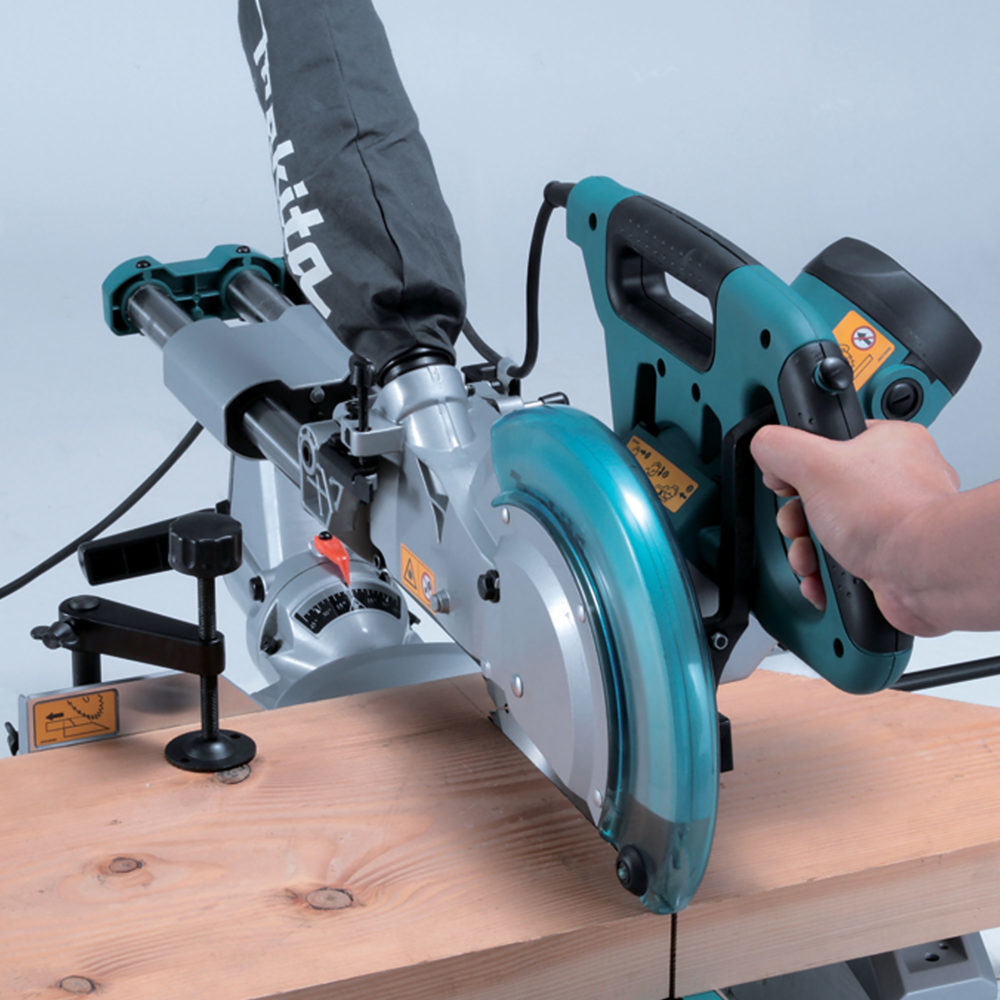 Makita potezno-nagibna pila LS1018LN