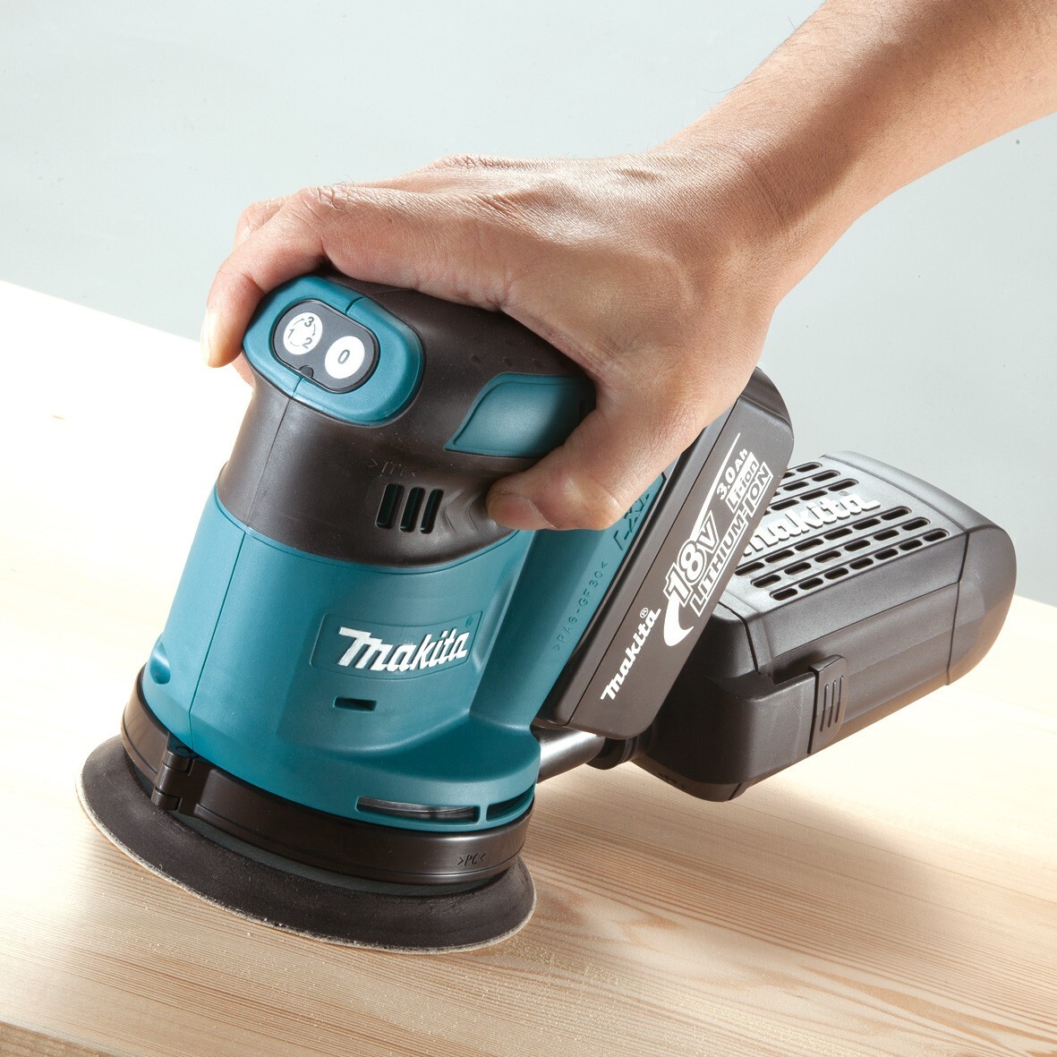 Makita akumulatorska ekscentrična brusilica DBO180Z (18V,Li-ion,bez aku) - SAMO ALAT