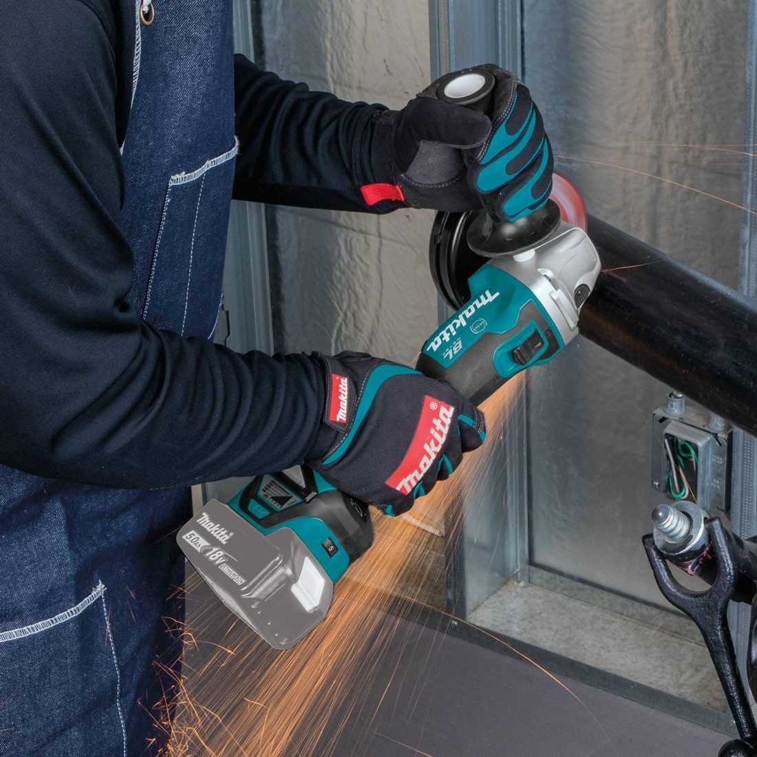 Makita akumulatorska kutna brusilica DGA513Z - SAMO ALAT