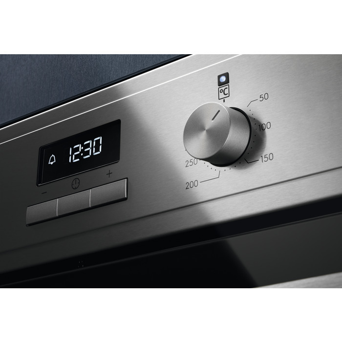 Electrolux pećnica EOF3H40X