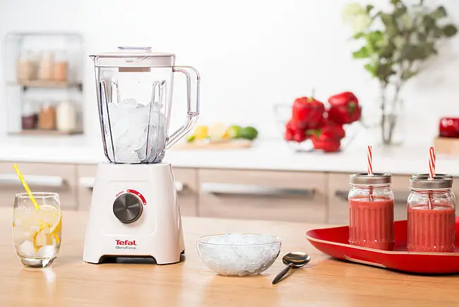TEFAL blender BL420131; 600 W; 4 oštrice; Funkcija drobljenja leda; 2 brzine + pulsna