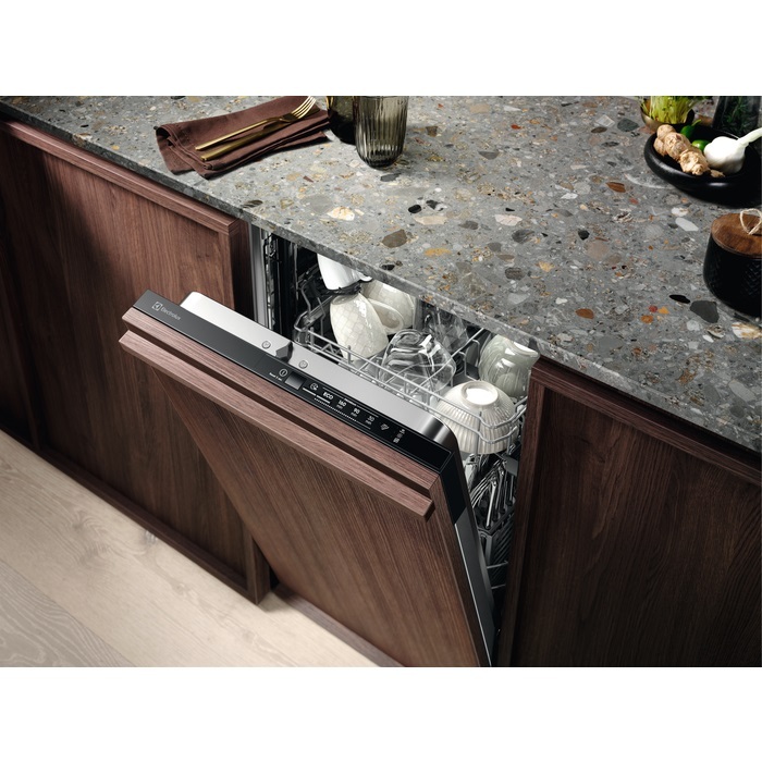 Electrolux perilica posuđa EEA12100L