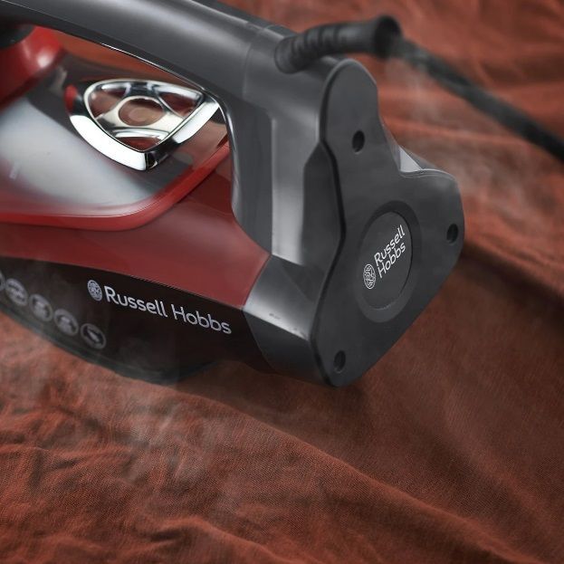 Russell Hobbs pegla na paru 25090-56 One Temperature, 2600 W, 210 g/min udar pare