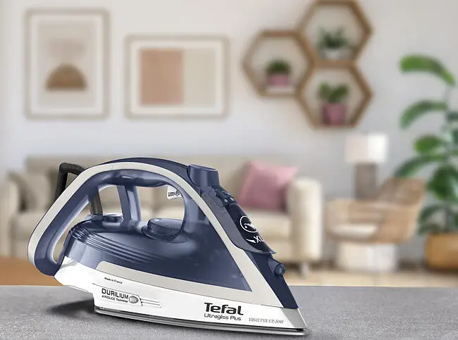TEFAL pegla na paru FV6812E0 2800W