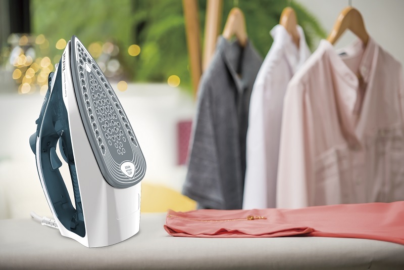 TEFAL pegla na paru FV2839E0