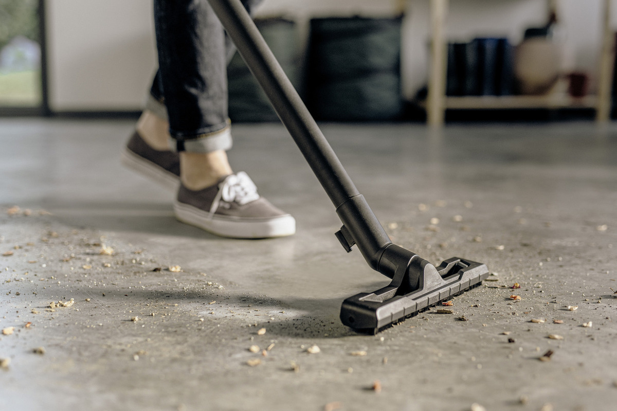 Karcher mokro-suhi usisivač WD 2 plus S V-15/4/18