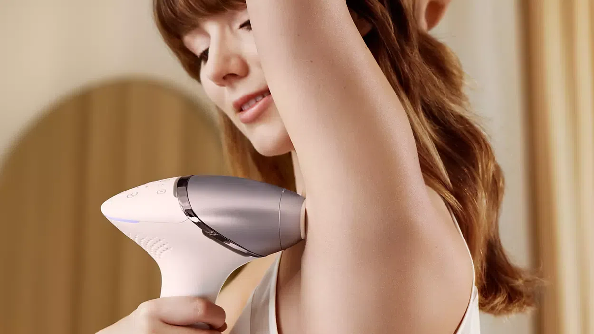 PHILIPS Lumea IPL BRI977/00 uređaj za uklanjanje dlačica