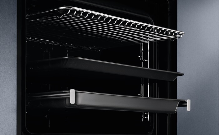 Electrolux pećnica EOF3H50BK