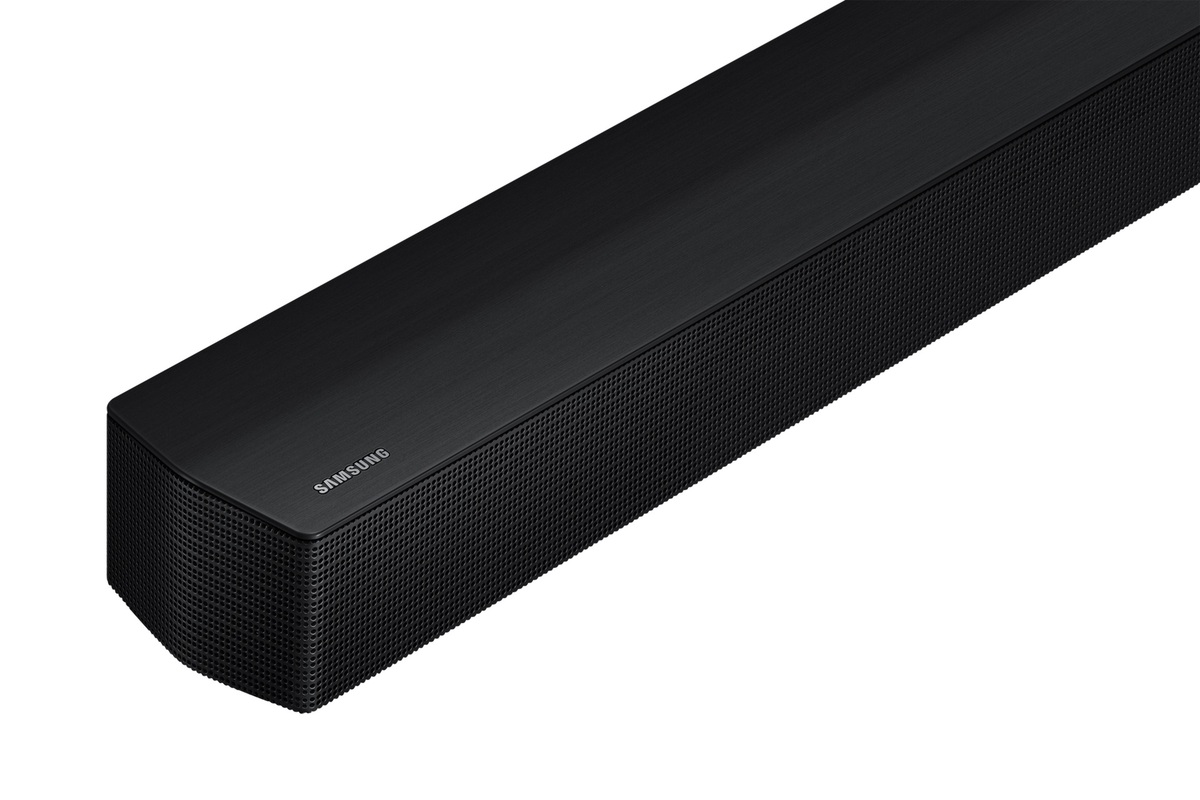 SAMSUNG soundbar HW-B650D/EN, 3.1. kanala, 4 speakers, Dolby 5.1 ch, Bass Boost, Surround expansion, Bluetooth, USB, Crni