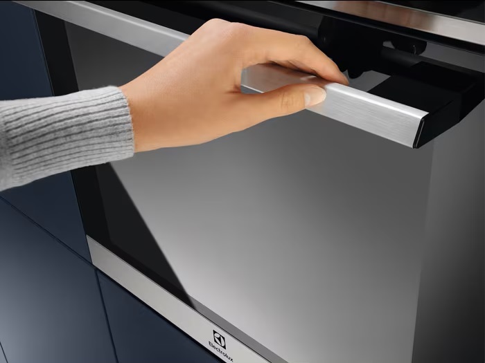 Electrolux pećnica EOF6P76X2