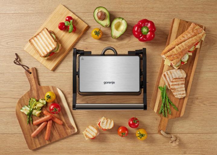 GORENJE toster sendvič SM701SB -mini gril, 700 W; 21 x 14 cm; automatska kontrola temperature; crno/sivo