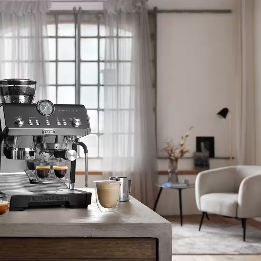 DeLonghi aparat za espresso kafu EC9555.BK La Specialista Opera crni, ručni