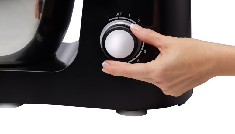 GORENJE kuhinjski robot MMC1500PS s 3 dodatka, 1500 W, 7 L