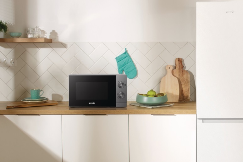 GORENJE mikrovalna pećnica MO20E1T4 AquaClean, 700 W, 20 L, siva