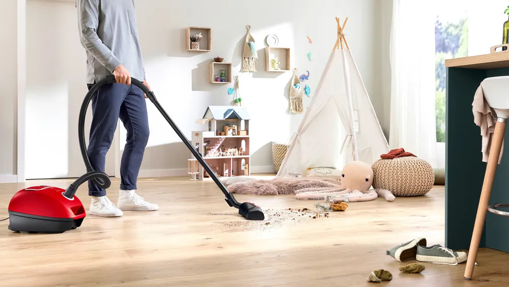 BOSCH usisivač s vrećicom BGB41PET1 ProAnimal, 700 W