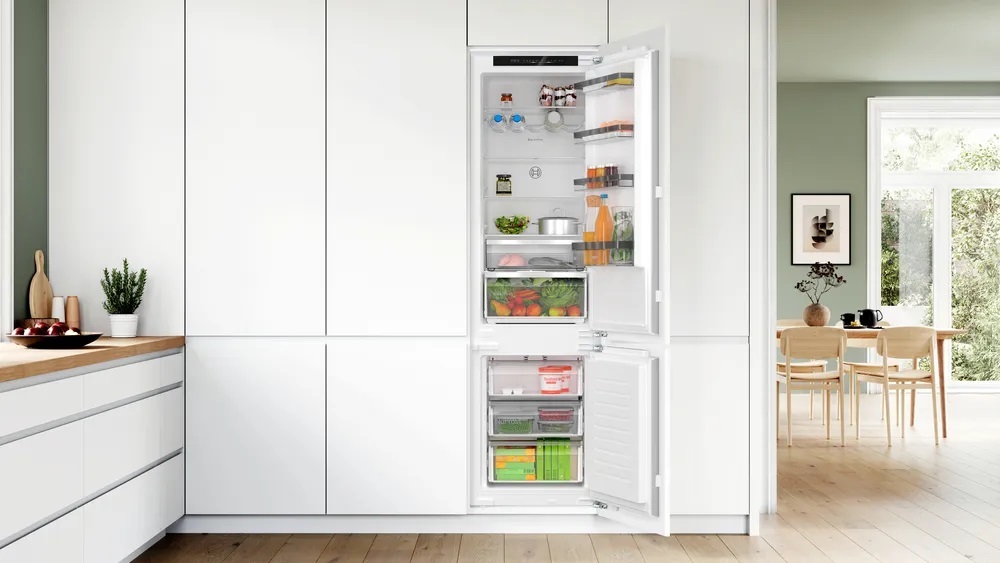 Bosch frižider KIN96VFD0