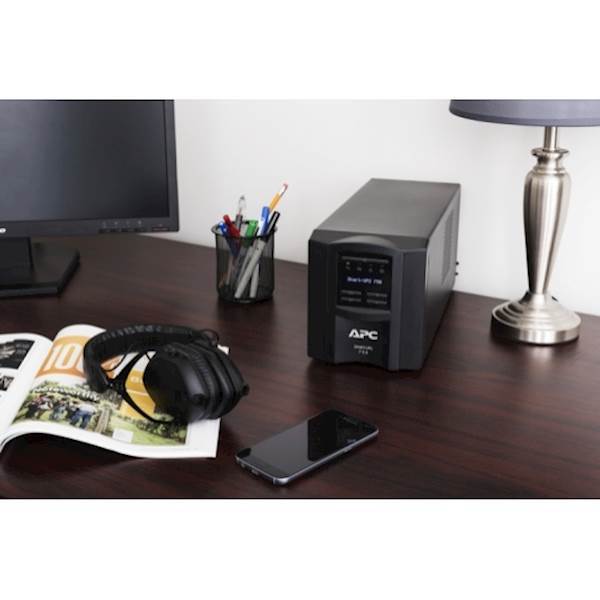 APC Smart-UPS 750VA, Tower, 230V, 6x IEC C13