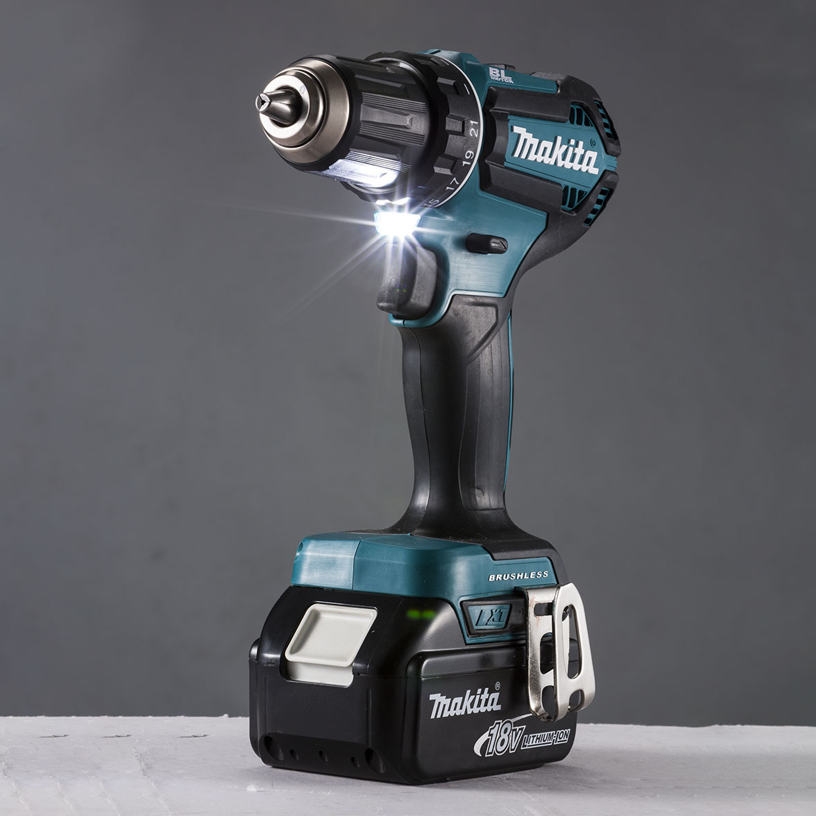 MAKITA akumulatorska bušilica-izvijač DDF485Z (18V, Li-ion, BL) - SAMO ALAT