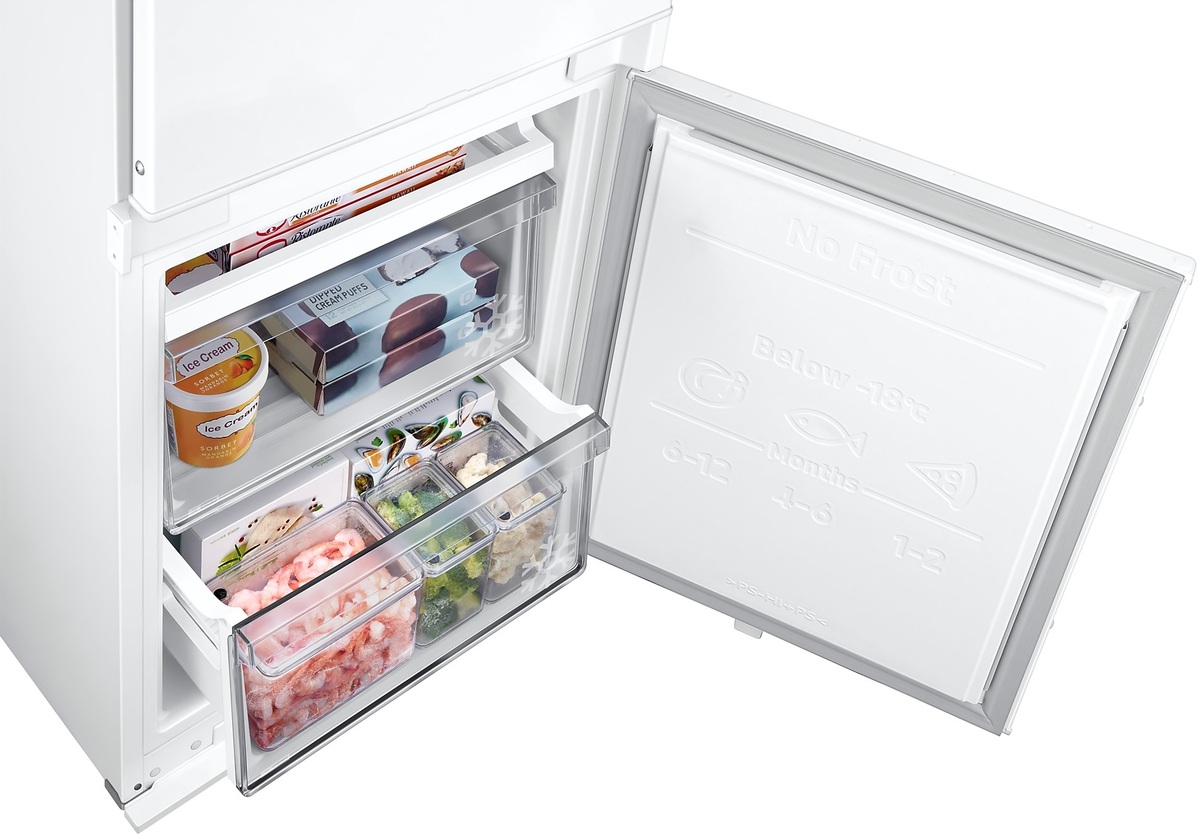 Samsung frižider BRB70F26CES0EO
