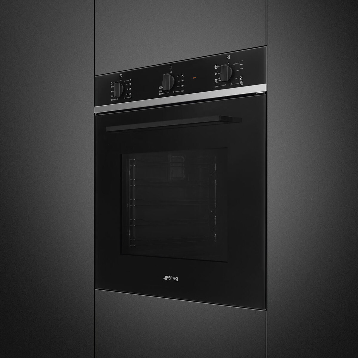 Smeg pećnica SF64M3TB
