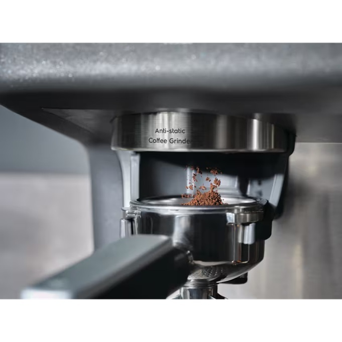 ELECTROLUX aparat za espresso kafu E8EC1-8BP, ručni