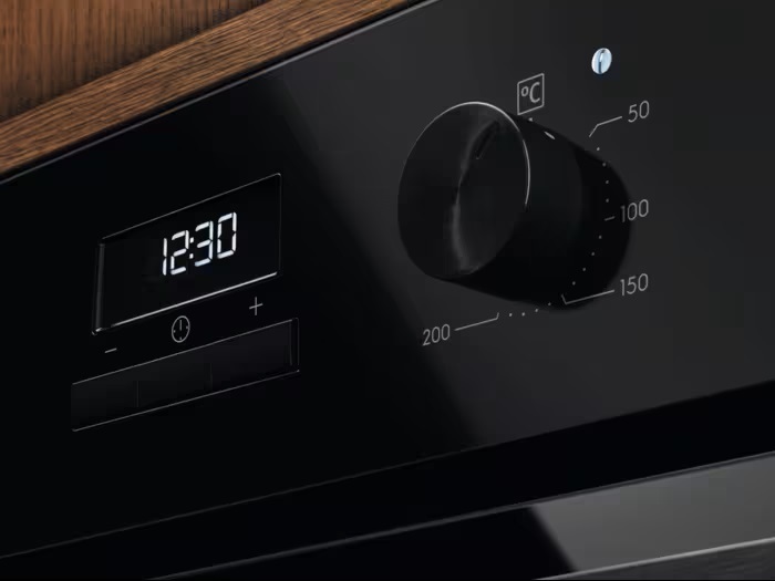 Electrolux pećnica LOH3H00BK