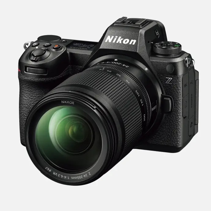 NIKON Z 6III + 24-200 Kit