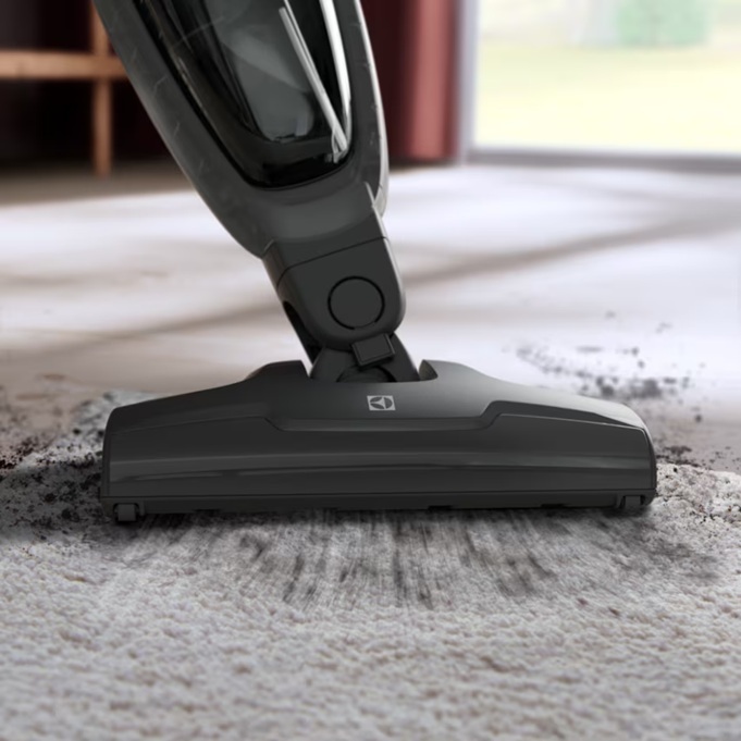 ELECTROLUX štapni usisivač ES31CB18GG, vrijeme rada do 45 min.