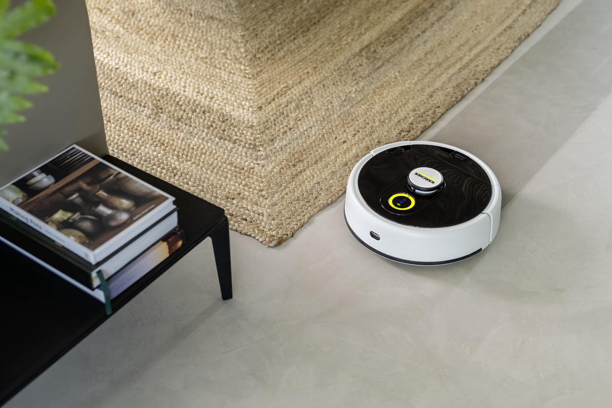 KARCHER robotski usisivač RCF 3 za usisavanje i brisanje podova