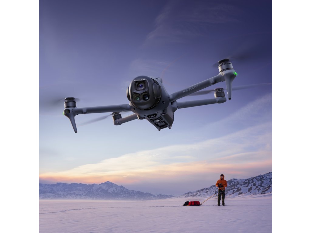 DJI Mavic 4 Pro Fly More Combo(DJI RC 2), dron