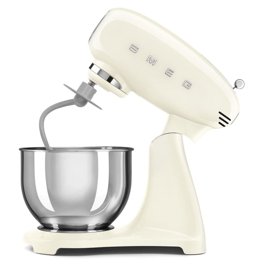Smeg kuhinjski robot SMF05CREU, bež