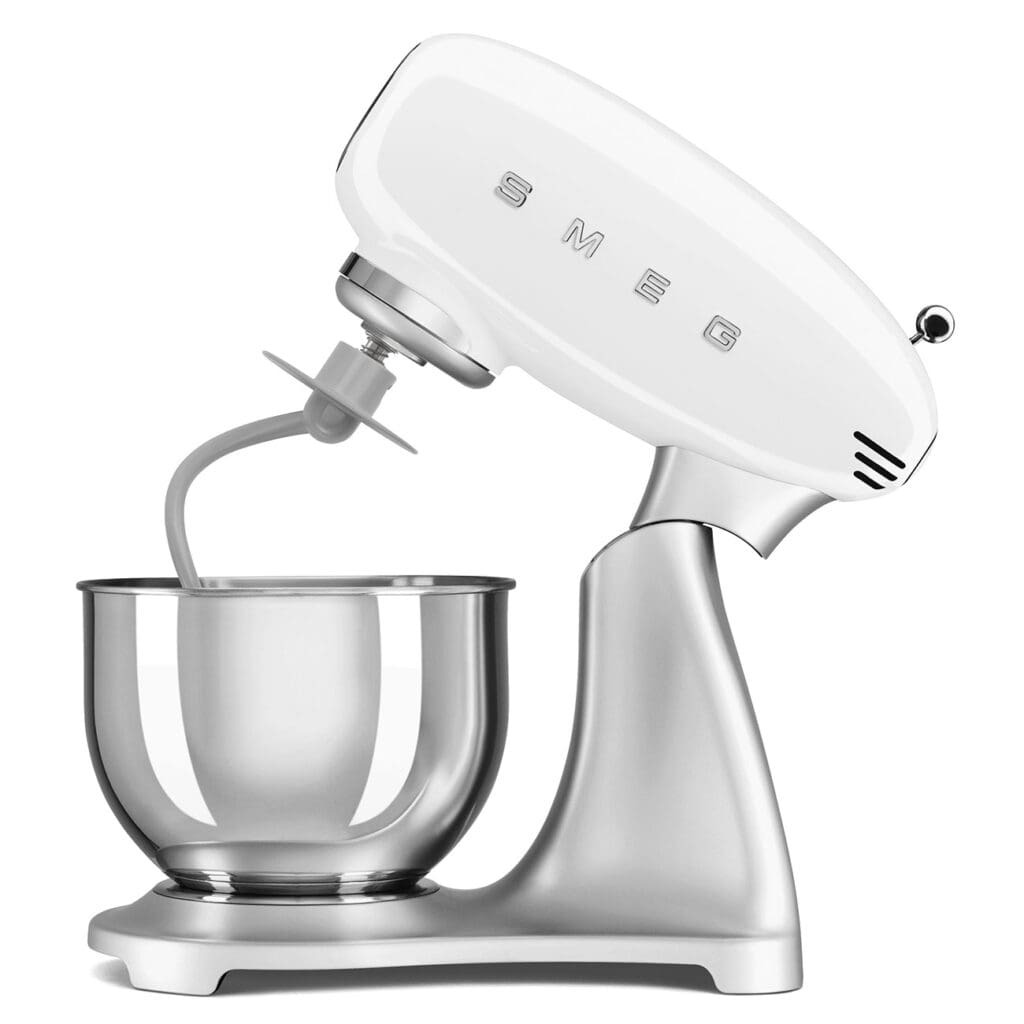 Smeg kuhinjski robot SMF04WHEU, bijela