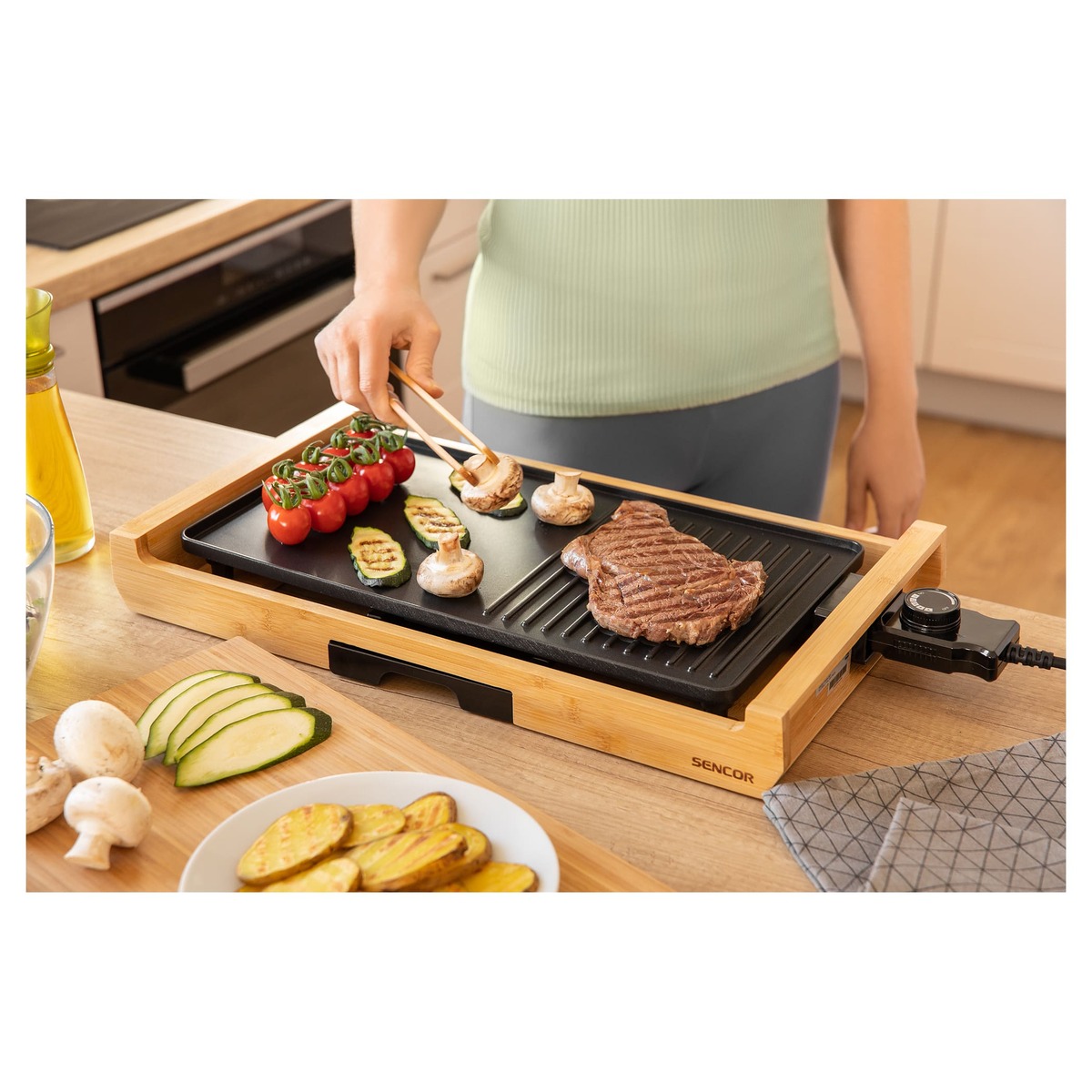 SENCOR električni roštilj SBG 206BK, 1800 W, 43x23 cm