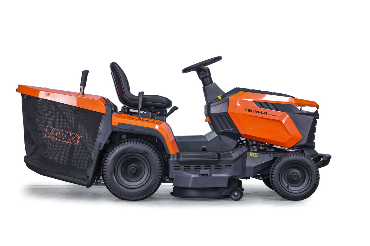 ADK traktorska kosilica T92M-L3 - Loncin motor 452 cm³ / radna širina 92 cm / snaga 12,5 KS