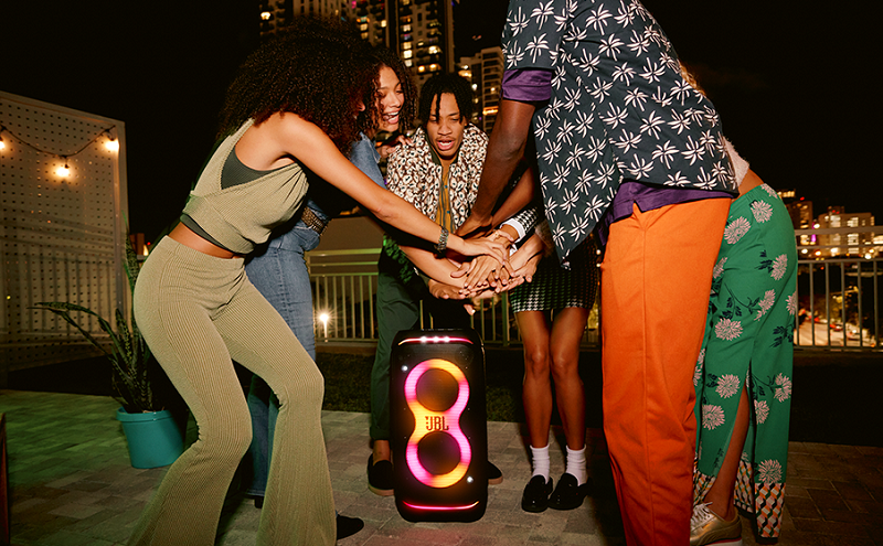 JBL PartyBox 320 Bluetooth Zvučnik, Snažan Party Speaker sa Light Show, Crni