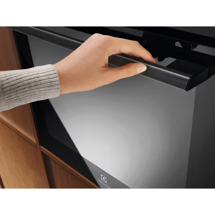 Electrolux pećnica LOE8P39Z