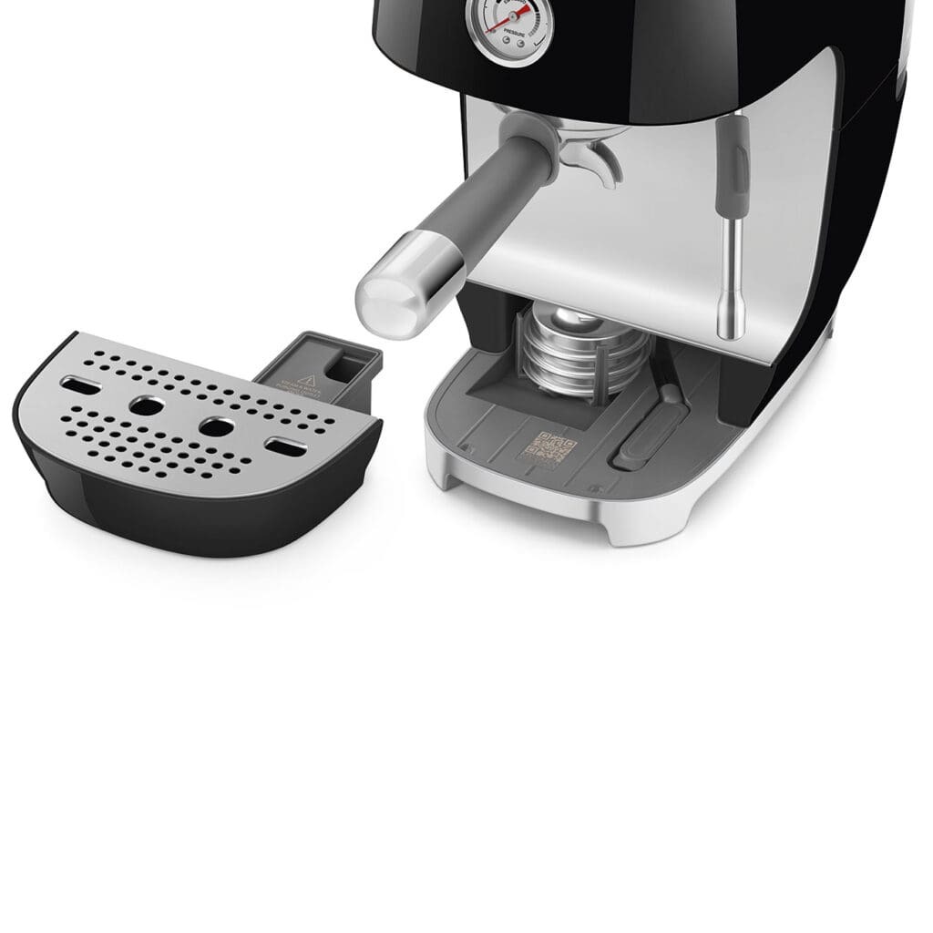 Smeg aparat za espresso kafu ECF03BLEU, ručni, crna
