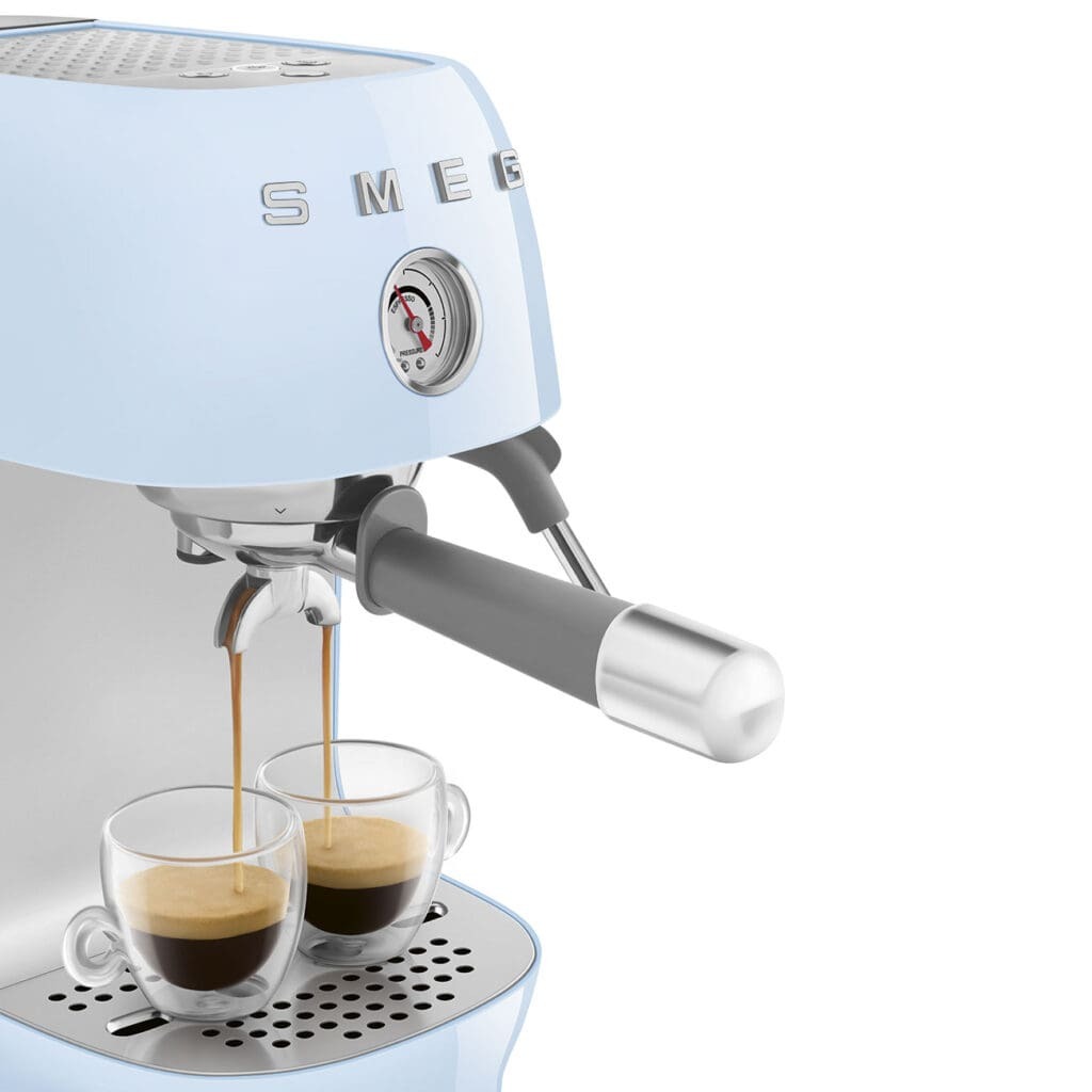 Smeg aparat za espresso kafu ECF03PBEU, ručni, pastelno plavi