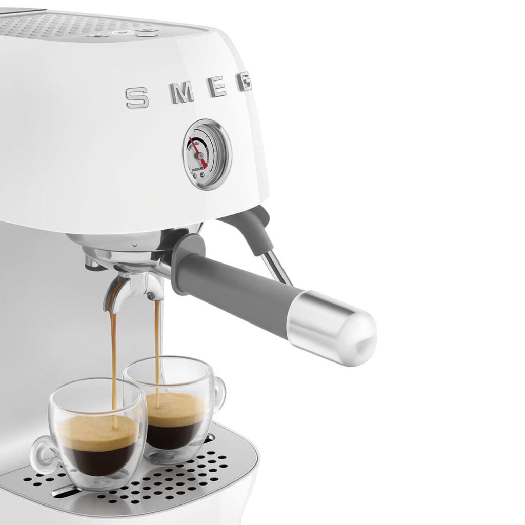 Smeg aparat za espresso kafu ECF03WHEU, ručni, bijela