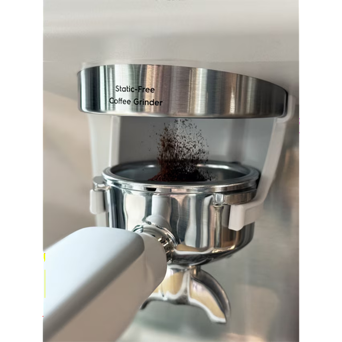 ELECTROLUX aparat za espresso kafu E8EC1-8SW 800 Series
