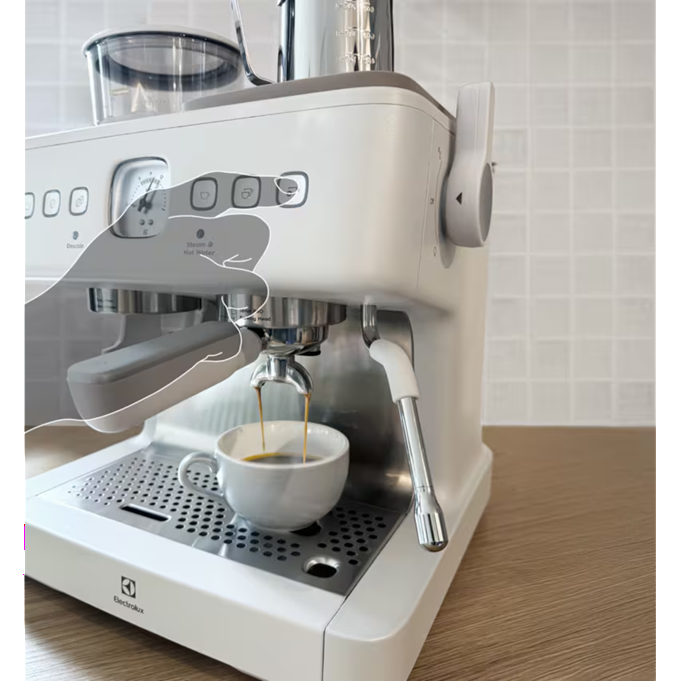 ELECTROLUX aparat za espresso kafu E8EC1-8SW 800 Series