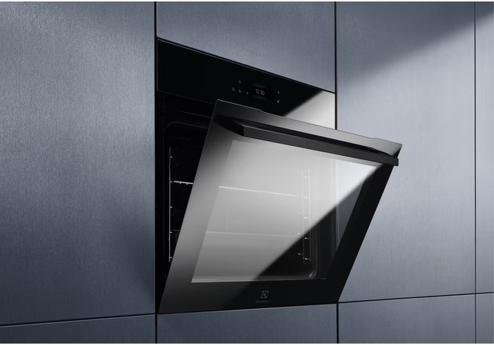 Electrolux pećnica KOEBP39Z