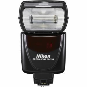 Nikon bljeskalica Speedlight SB-700