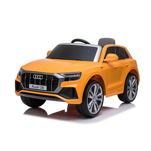 Licencirani auto na akumulator Audi Q8 21577 / narandžasti