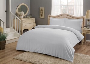Tac posteljina Basic navlaka za jorgan 200 x 220 cm, plahta 230 x 260 cm, 2 jastučnice 50 x 70 cm / saten, siva