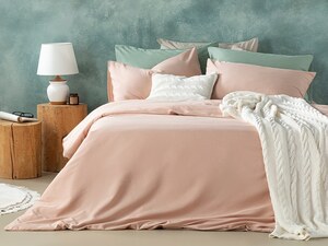 English Home set posteljina Novella / 1x navlaka za jorgan, 1x plahta sa gumom, 2x jastučnica / 200 x 220 cm, 160 x 200 cm, 50 x 70 cm / roza