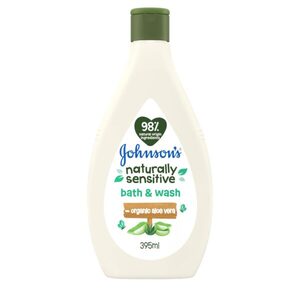 Johnson's Naturally Sensitive Bath & Wash 395 ml