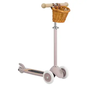 Banwood Romobil Trotinet - Dusty Pink + Pletena korpica