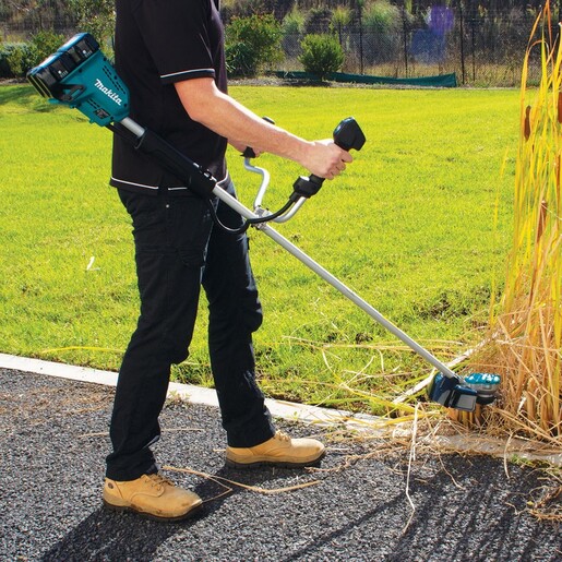 Makita akumulatorska kosa DUR368AZ -SAMO ALAT